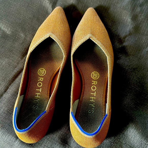 Rothy’s Fawn Pointed Flats - Picture 1 of 4